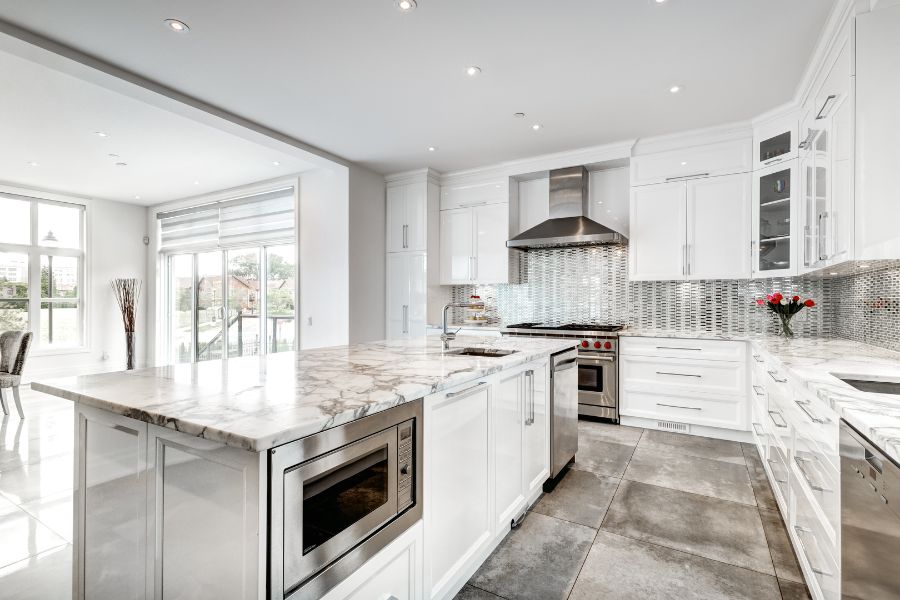 At Low Country Granite, we’ve set the gold standard for countertop installation and design in Kingsland, GA.