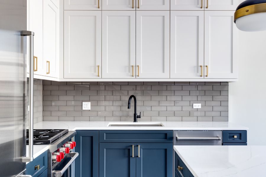 At Low Country Granite, we pride ourselves on bringing exceptional countertop installation and design to Fernandina Beach, FL.